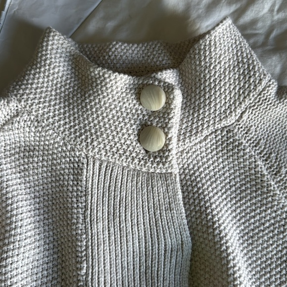 RW&CO. Cream Cowl Neck knit Sweater. Ptp 19” length 25” - Picture 10 of 10